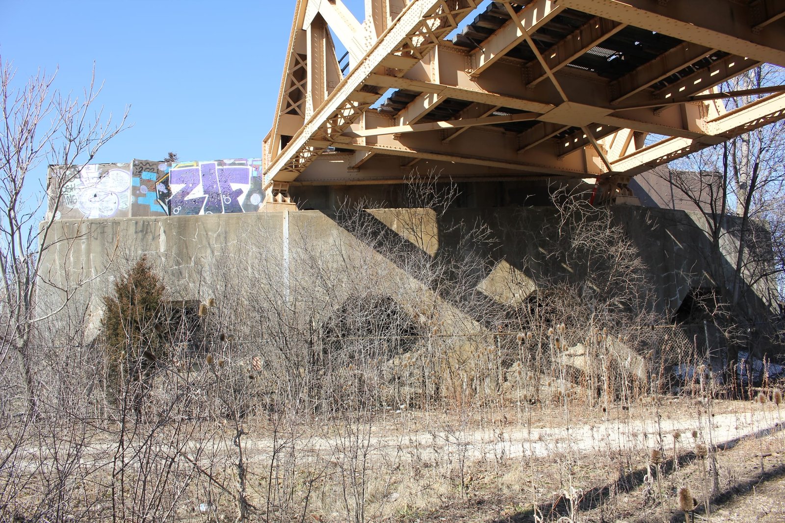 West abutment